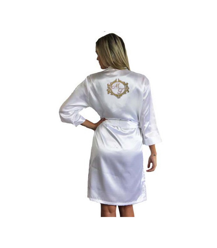 Roupão de noiva bordado moldura e letras